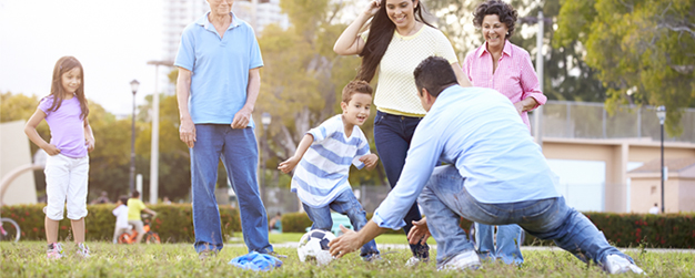 familia jugando